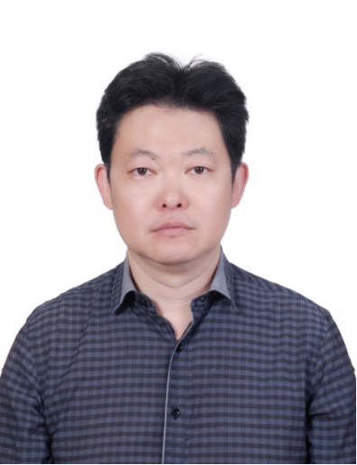 14袁龙0.png